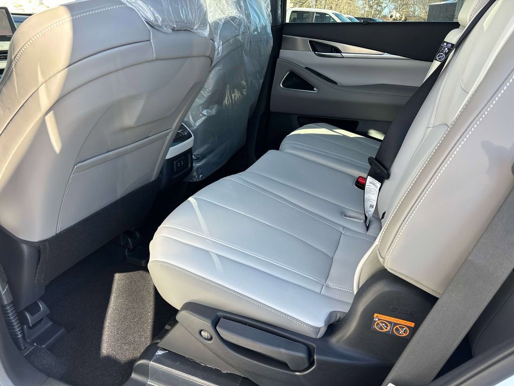 New 2026 INFINITI QX60 Luxe w/ Cargo Package image 6