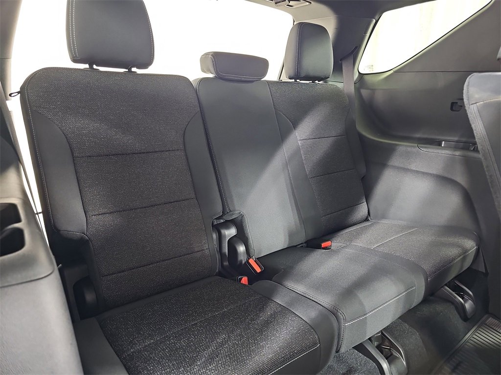 Certified 2024 Chevrolet Traverse LT w/ Trailering Package image 17