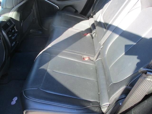 Used 2023 Jeep Grand Cherokee Overland image 11