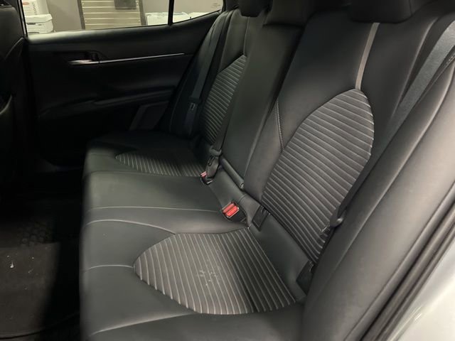 Used 2023 Toyota Camry SE image 16