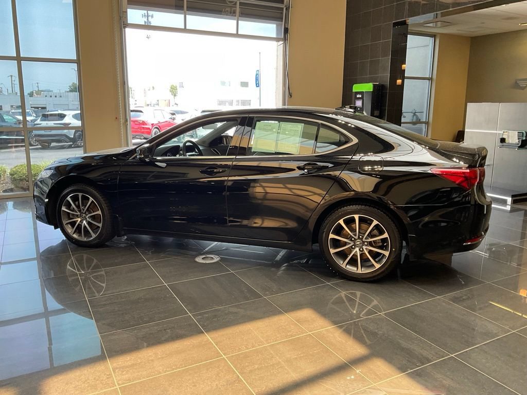 Certified 2017 Acura TLX V6 w/ Technology Package FWD image 5