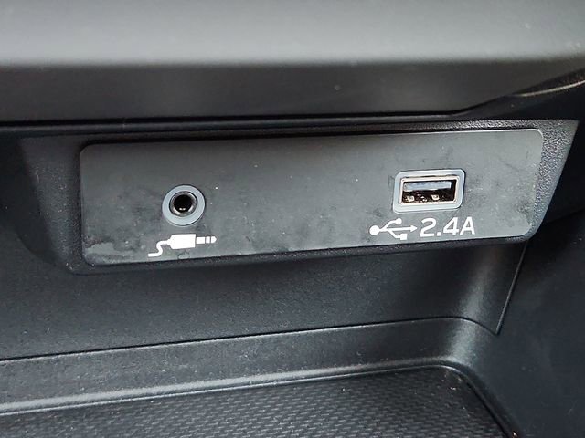 Certified 2025 Subaru Crosstrek 2.0i image 19