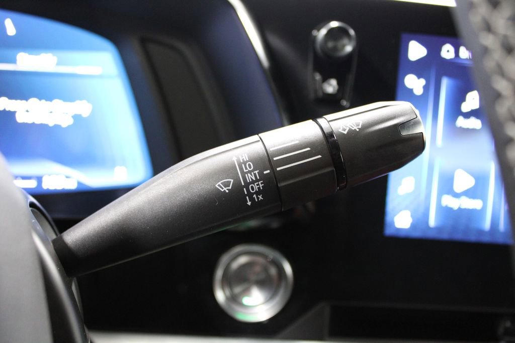 Used 2024 Chevrolet Corvette Stingray Coupe w/ Z51 Performance Package image 34