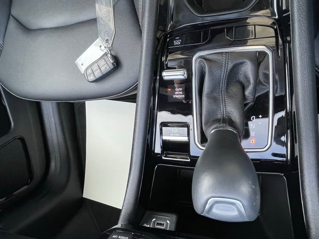 Certified 2024 Jeep Compass Limited image 33