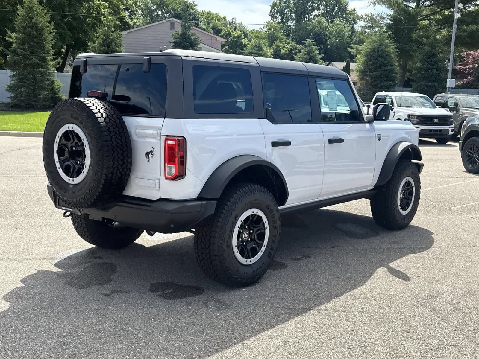 New 2026 Ford Bronco Big Bend w/ Black Diamond Package AWD/4WD image 8
