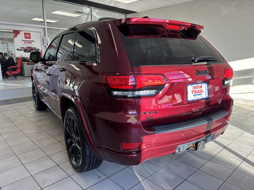 Used 2020 Jeep Grand Cherokee Altitude image 27