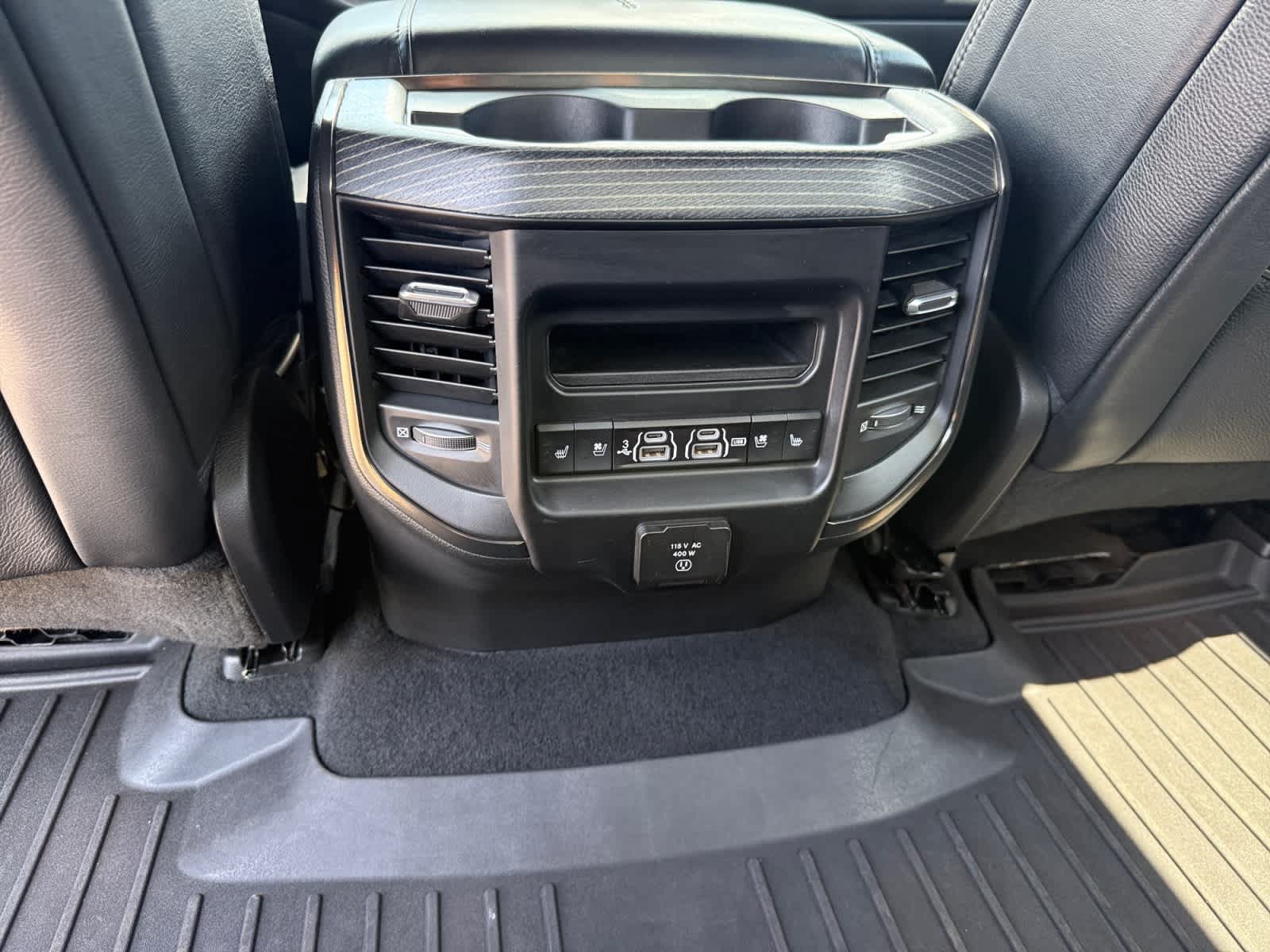 Used 2019 RAM 1500 Limited AWD/4WD image 16