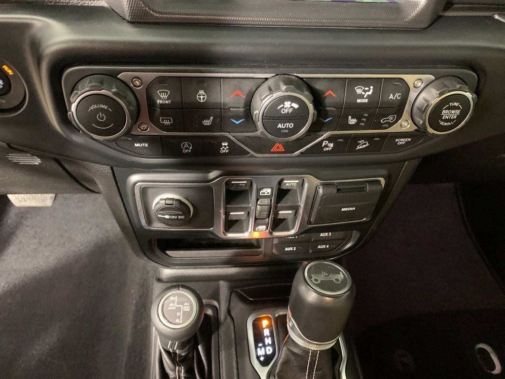 Used 2019 Jeep Wrangler Unlimited Sahara w/ Quick Order Package 24M Moab image 24