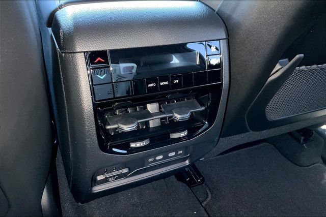 New 2026 Jeep Grand Cherokee L 4WD image 17