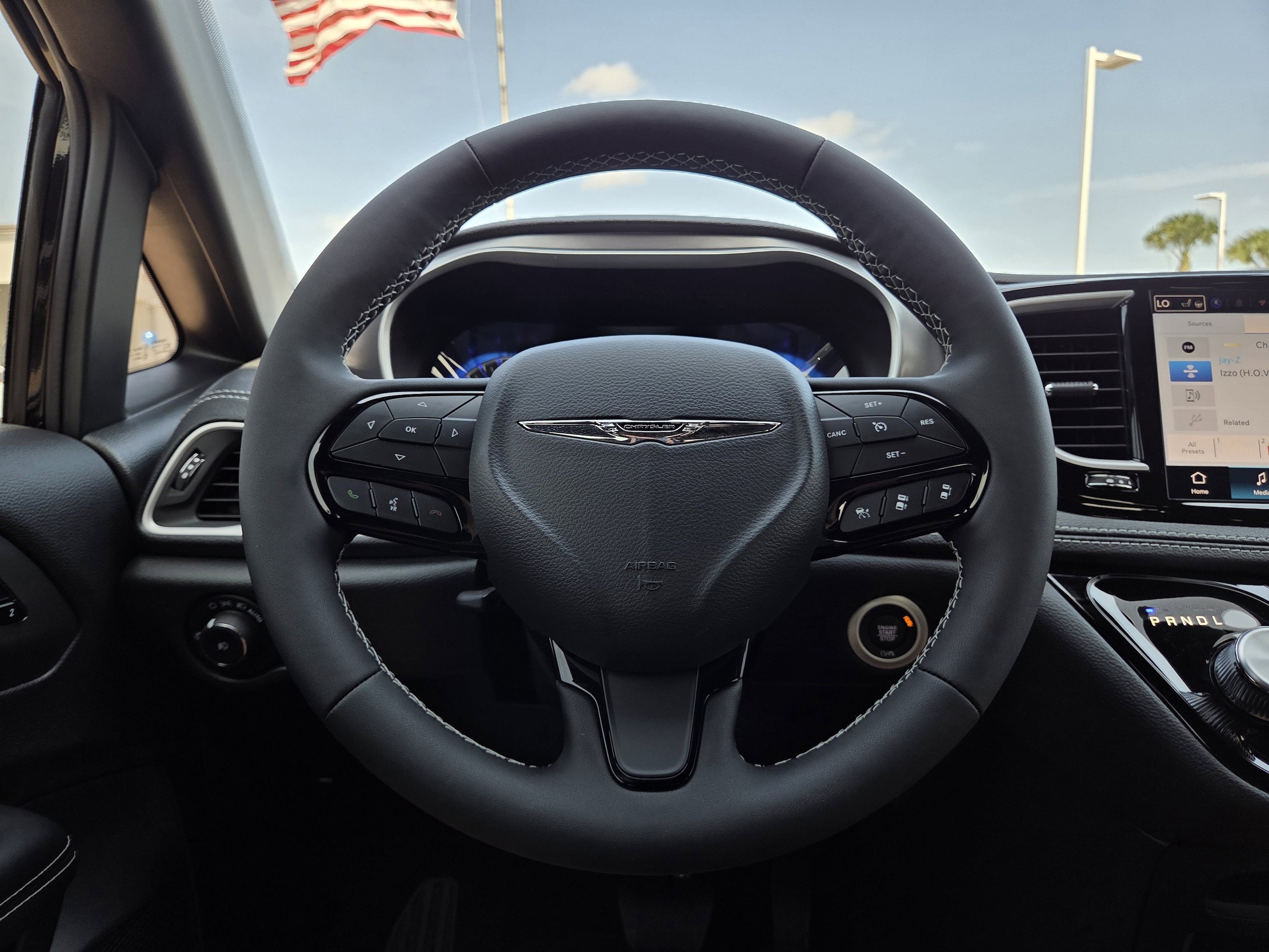 New 2026 Chrysler Pacifica Select image 44