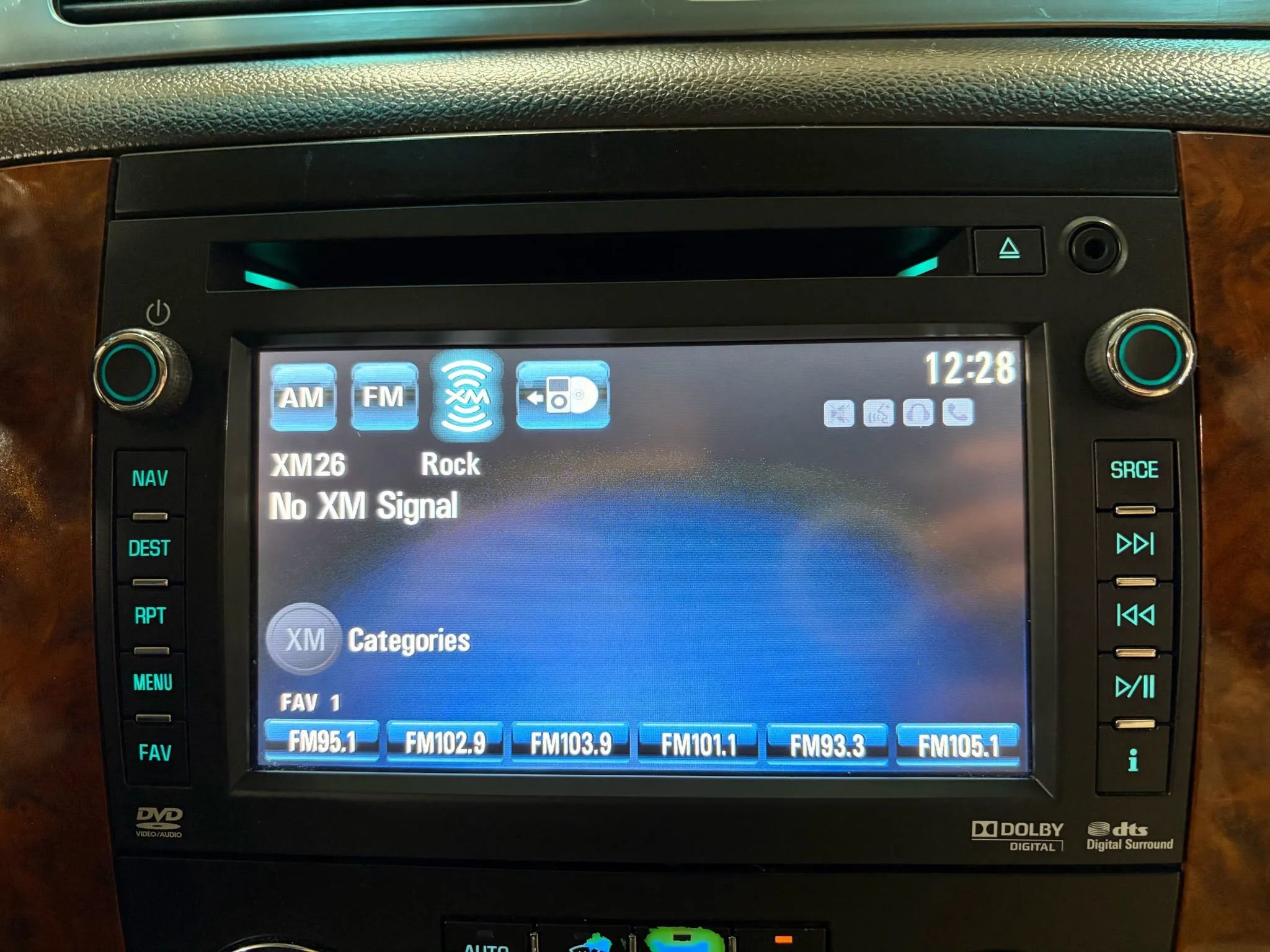 Used 2012 GMC Yukon XL Denali image 46