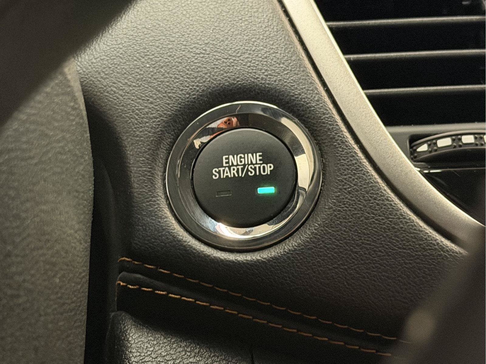 Used 2019 Chevrolet Trax LT w/ LT Convenience Package FWD image 35