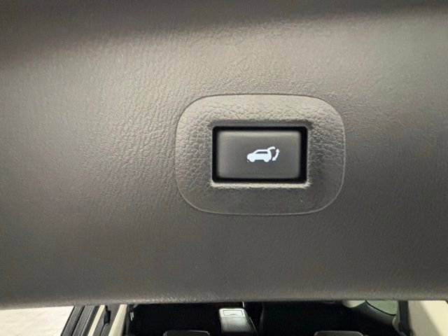 Used 2018 INFINITI QX80 4WD w/ Deluxe Technology Package image 8