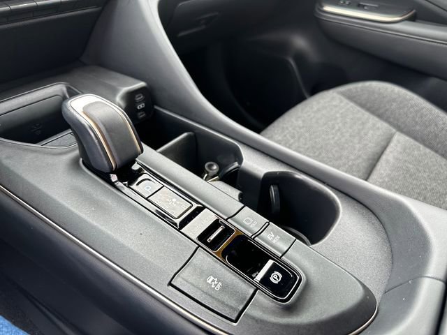 Certified 2023 Toyota Crown XLE image 39