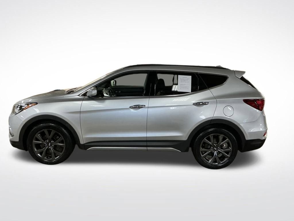 Used 2018 Hyundai Santa Fe Sport w/ Cargo Package image 2