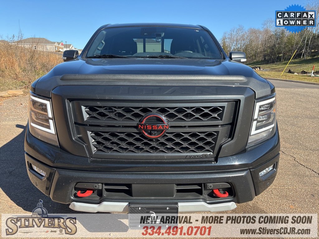 Used 2024 Nissan Titan PRO-4X w/ Pro-4x Convenience Package image 2
