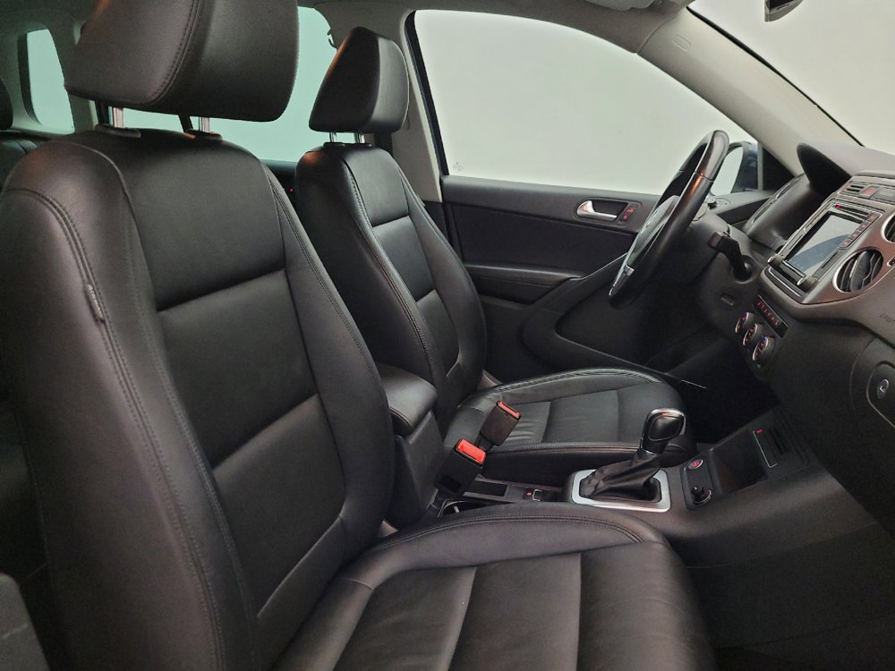 Used 2016 Volkswagen Tiguan SEL AWD/4WD image 21