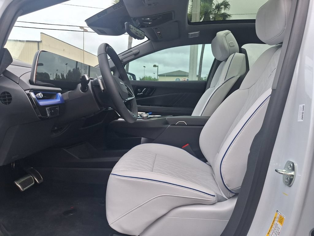 New 2026 Cadillac Optiq V AWD/4WD image 14