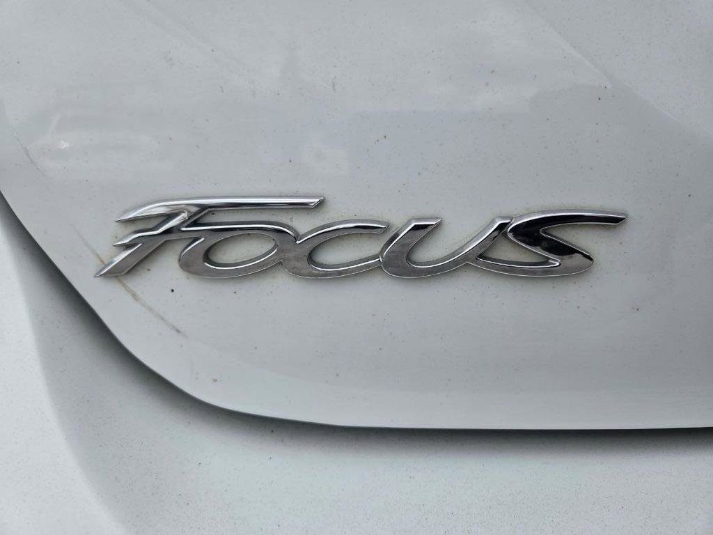 Used 2013 Ford Focus SE FWD image 25