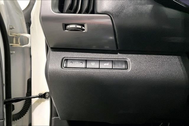 Used 2023 Nissan Pathfinder SL image 39