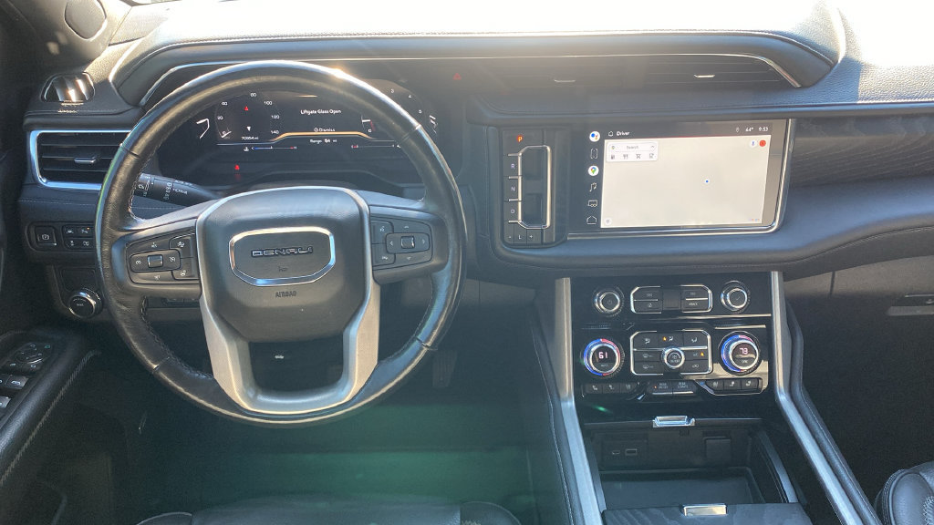 Used 2022 GMC Yukon XL Denali w/ Advanced Technology Package RWD image 19