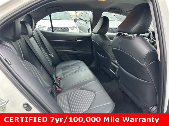 Used 2024 Toyota Camry SE image 10