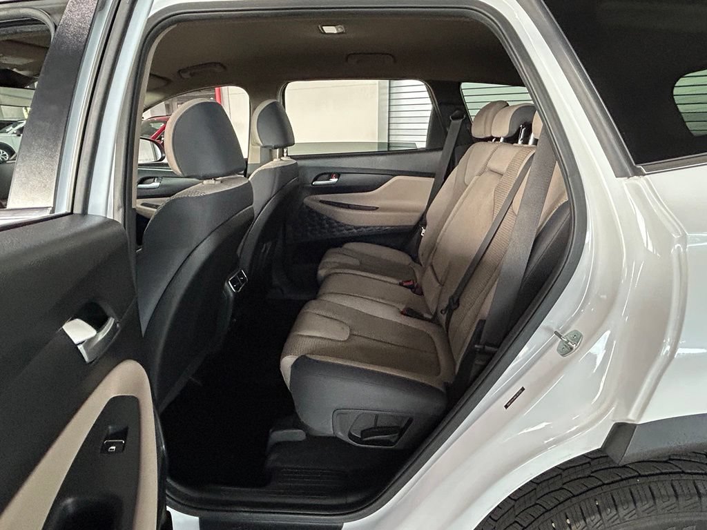 Used 2022 Hyundai Santa Fe SE AWD/4WD image 40