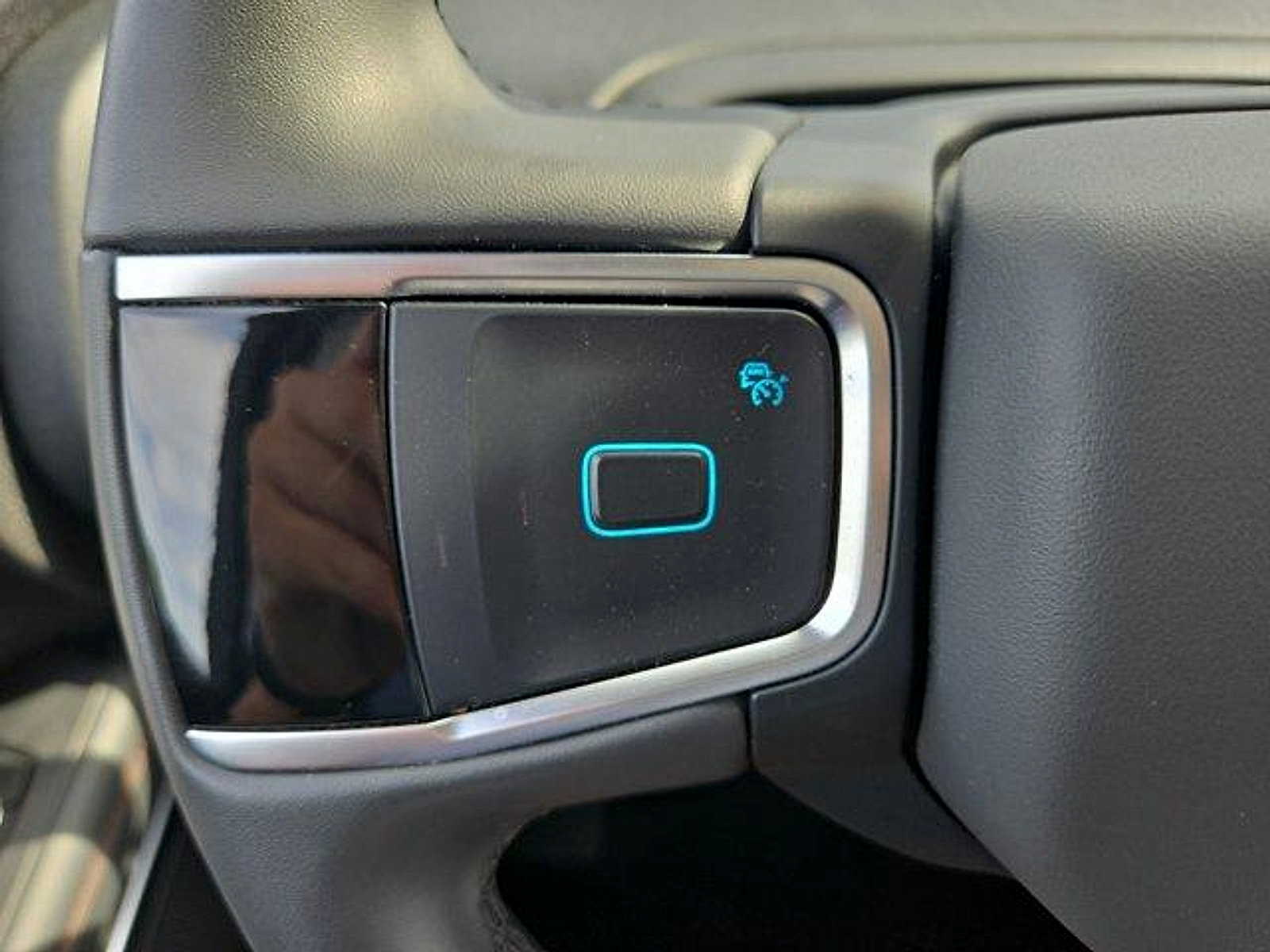Certified 2025 Ford Expedition Active RWD image 14