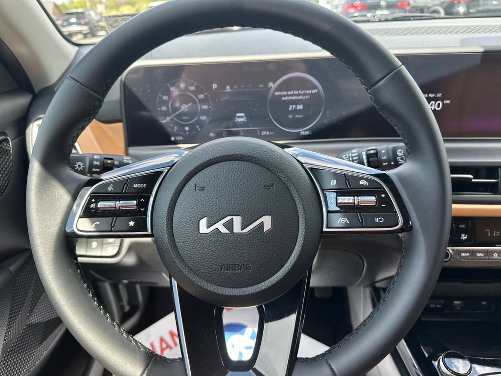 Used 2025 Kia Seltos EX w/ EX Sunroof Package AWD/4WD image 19