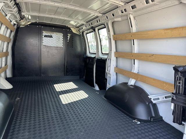 Used 2024 Chevrolet Express 2500 w/ Driver Convenience Package image 9