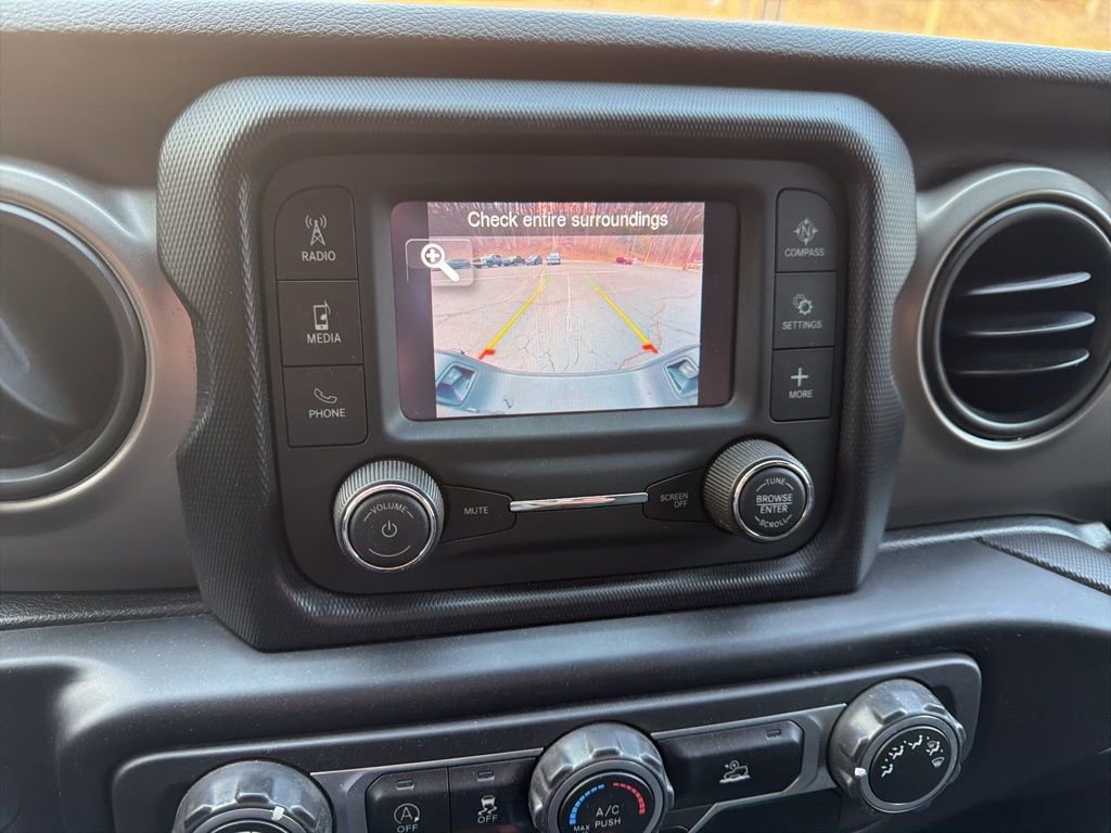 Used 2021 Jeep Gladiator Sport image 21