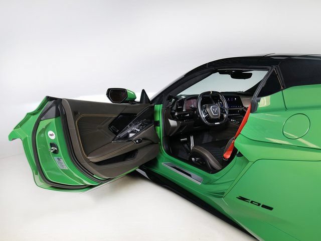 Used 2026 Chevrolet Corvette Z06 RWD image 26