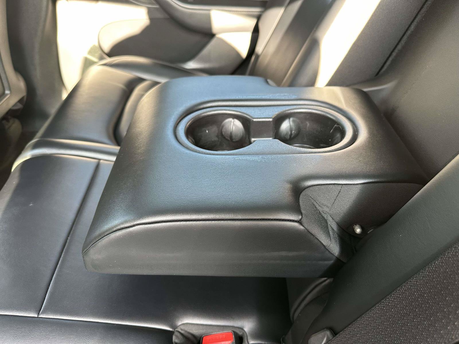 Used 2022 Tesla Model Y Long Range AWD/4WD image 19