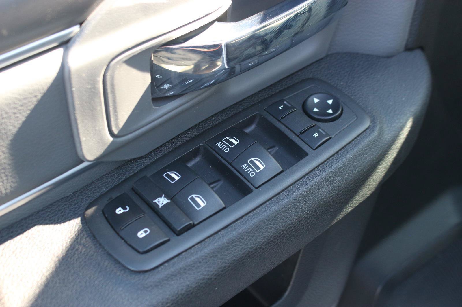 Used 2023 RAM 1500 Classic SLT w/ Trailer & Traction Group AWD/4WD image 14