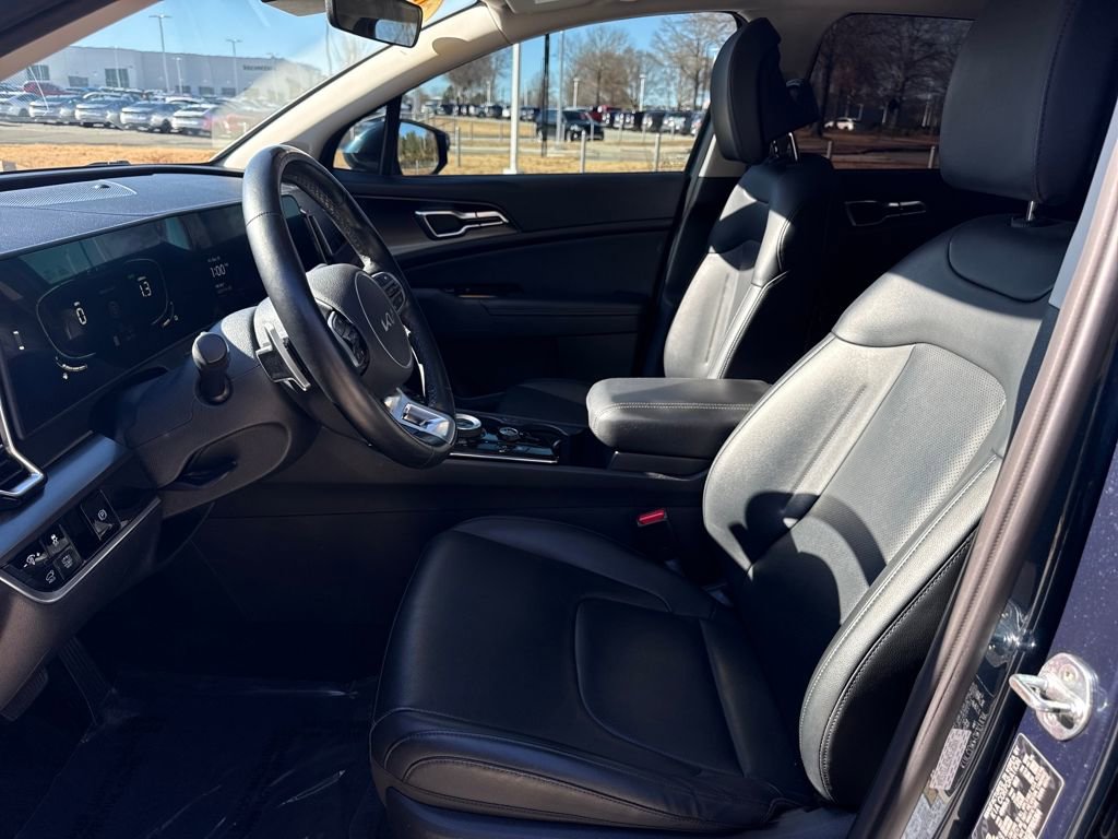 Used 2023 Kia Sportage EX w/ EX Premium Package image 13
