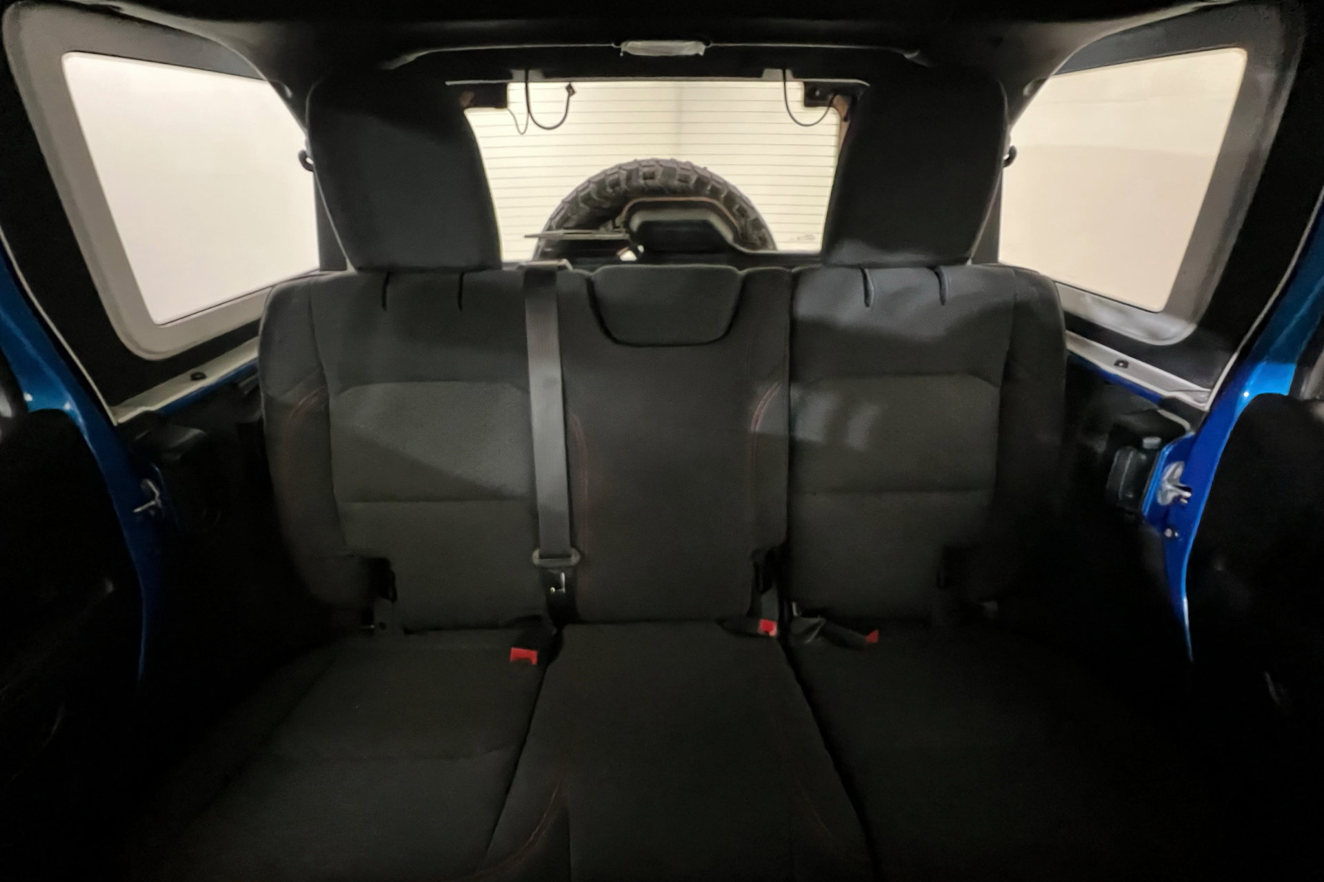 Used 2022 Jeep Wrangler Unlimited Rubicon w/ LED Lighting Group AWD/4WD image 26