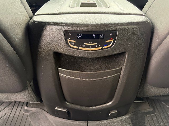 Used 2019 Cadillac Escalade Luxury AWD/4WD image 25