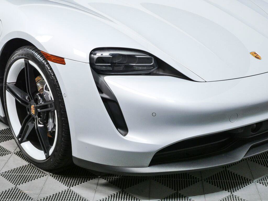 Certified 2023 Porsche Taycan RWD image 39