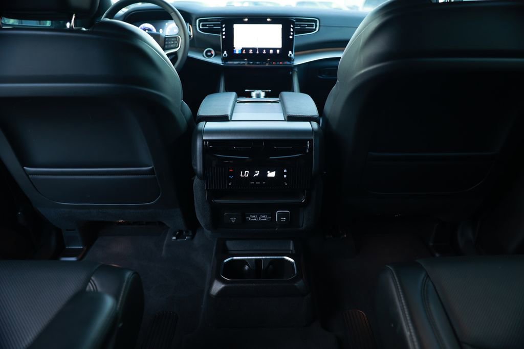 Used 2024 Jeep Wagoneer Series II image 34