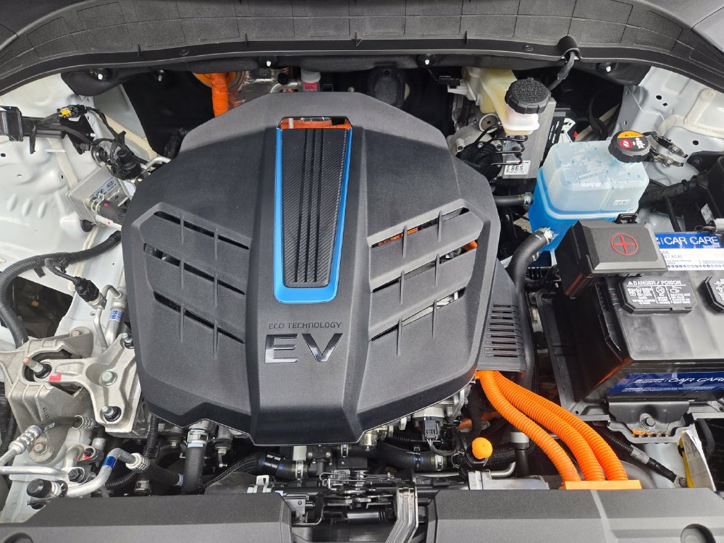Used 2023 Hyundai Kona SEL FWD image 35