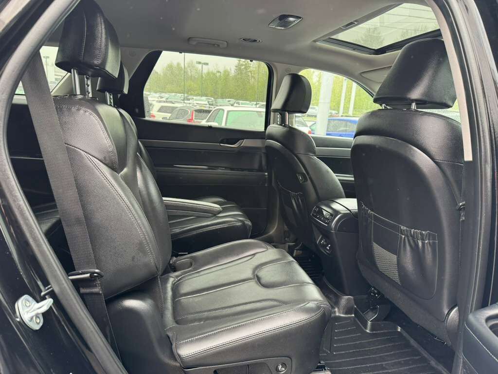 Used 2020 Hyundai Palisade SEL w/ Premium Package AWD/4WD image 21