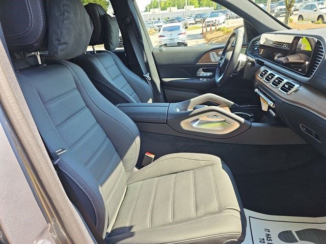 New 2026 Mercedes-Benz GLS 580 4MATIC image 10