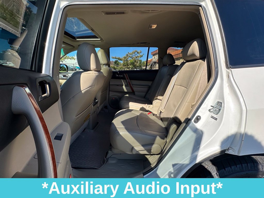 Used 2010 Toyota Highlander Limited w/ Extra Value Pkg 8 AWD/4WD image 24