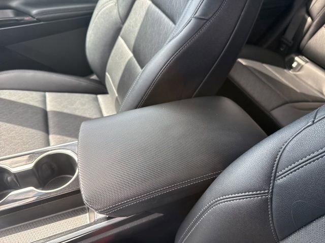 Used 2025 Chevrolet Equinox LT w/ Convenience Package II FWD image 29