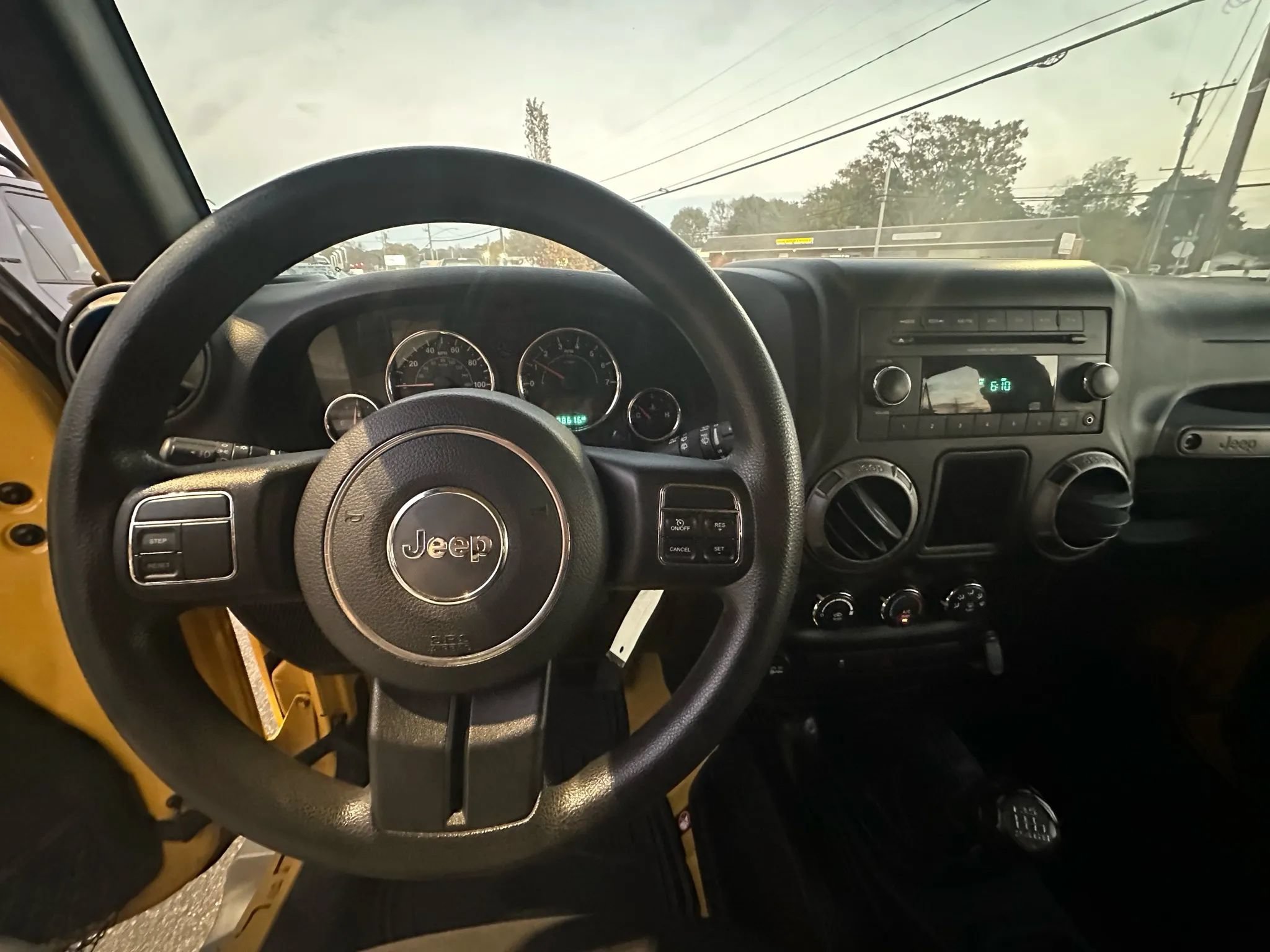 Used 2015 Jeep Wrangler Unlimited Sport AWD/4WD image 25