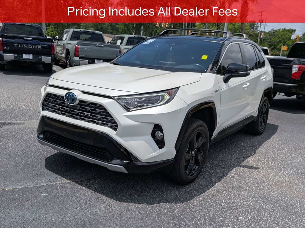 Certified 2020 Toyota RAV4 XSE w/ XSE Grade Weather Package AWD/4WD image 9