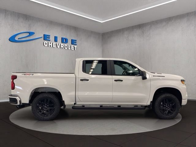 New 2026 Chevrolet Silverado 1500 Custom w/ Turbomax Blackout Package AWD/4WD image 10