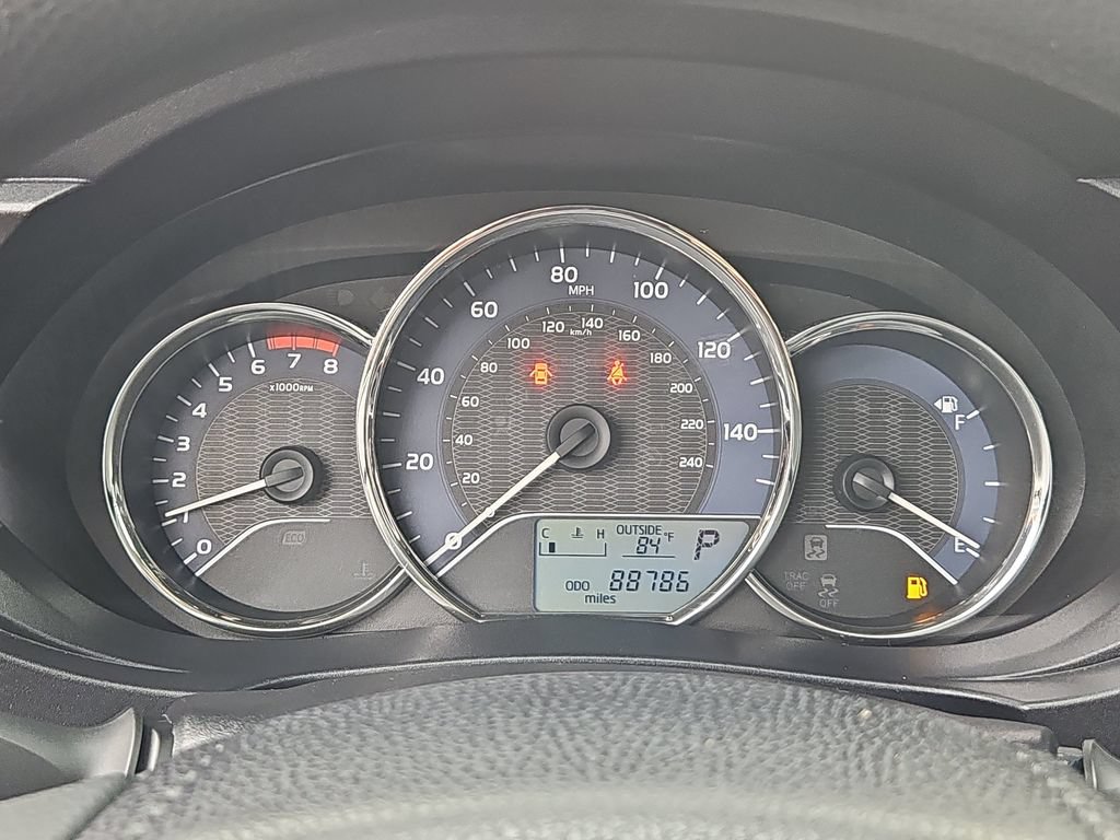Used 2015 Toyota Corolla LE FWD image 16