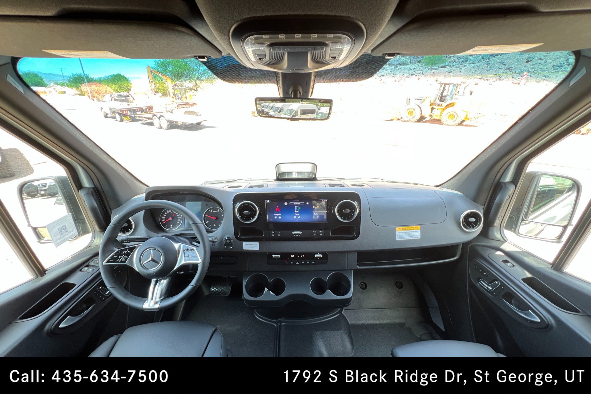 Used 2025 Mercedes-Benz Sprinter 2500 image 9