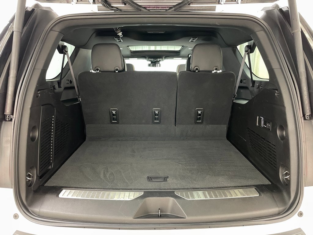 Used 2023 GMC Yukon XL AT4 w/ Max Trailering Package image 50